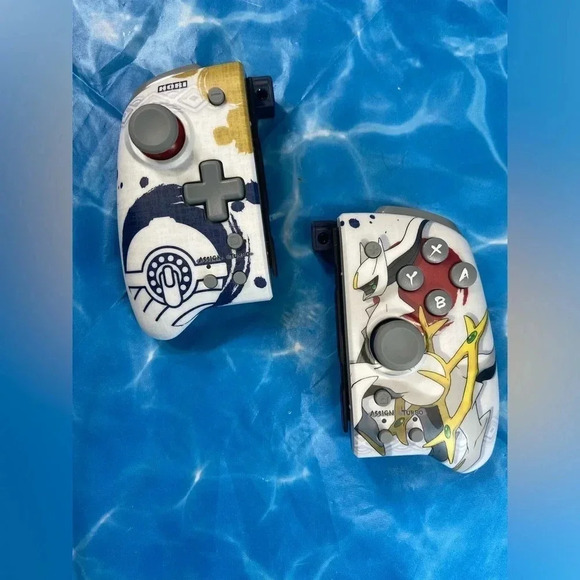 Pokémon  Legends: Arceus 
 - HORI - Nintendo Switch Split Pad Pro - Rare - Picture 4 of 16